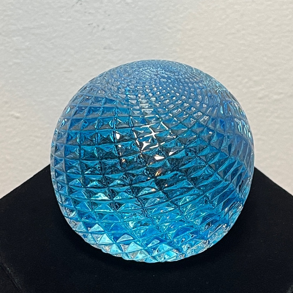 Eben Norton Glass Diamond Cut Blue Epcot Ball Style‎ Vintage Signed Paperweight
